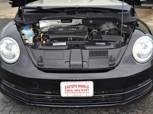 Used 2015 Volkswagen Beetle 1.8T FWD image 38