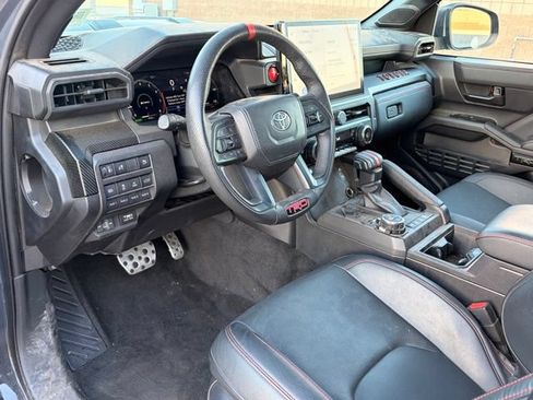 Used 2025 Toyota Tacoma TRD Pro AWD/4WD image 15