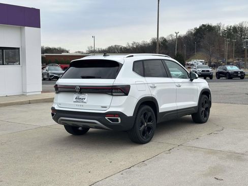 New 2026 Volkswagen Taos SEL AWD/4WD image 2