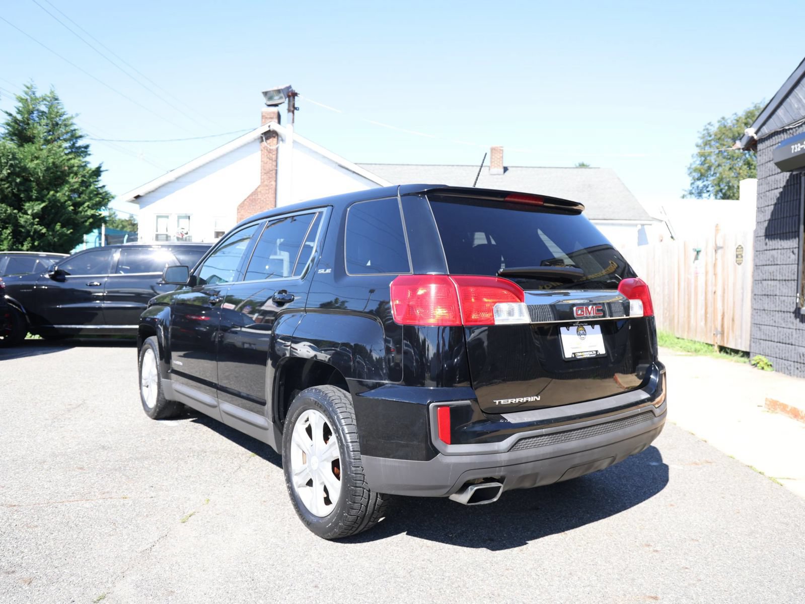 Used 2017 GMC Terrain SLE FWD image 9