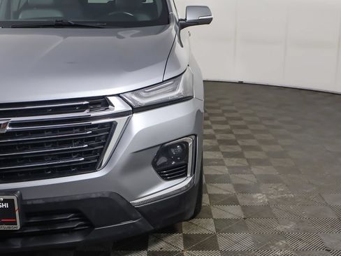 Used 2023 Chevrolet Traverse LT w/ LT Premium Package AWD/4WD image 18