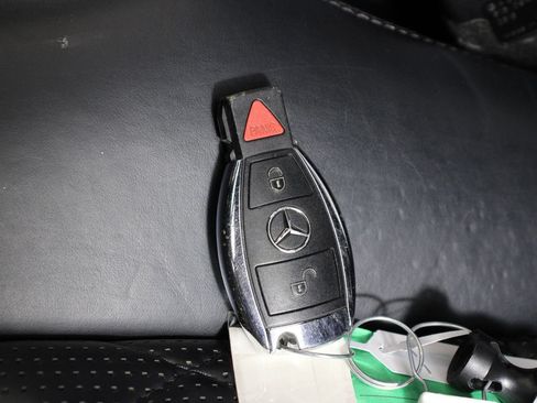 Used 2015 Mercedes-Benz G 63 AMG 4MATIC image 33