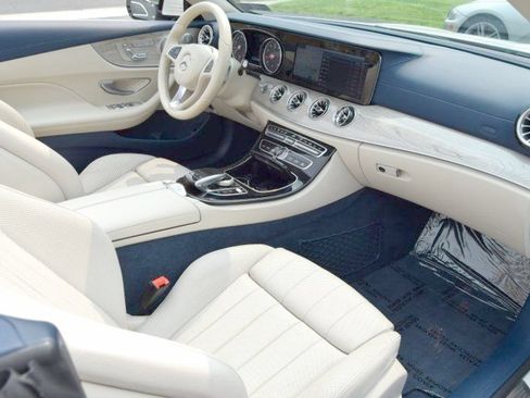 Used 2018 Mercedes-Benz E 400 4MATIC Cabriolet w/ Premium 2 Package (Q02) image 24