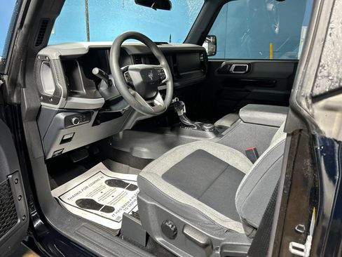Used 2022 Ford Bronco 2-Door AWD/4WD image 13