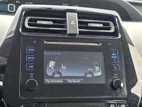 Used 2016 Toyota Prius Two FWD image 14