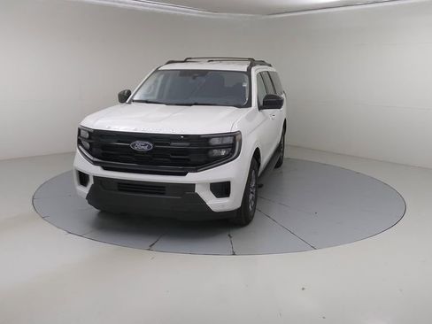 New 2025 Ford Expedition Max Active image 8