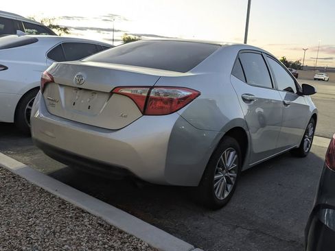 Used 2014 Toyota Corolla LE FWD image 4