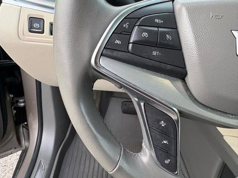 Used 2023 Cadillac XT5 Premium Luxury image 7