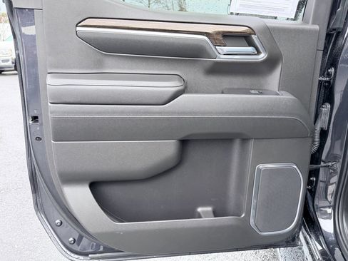 Used 2022 GMC Sierra 1500 Elevation w/ Elevation Premium Package image 28