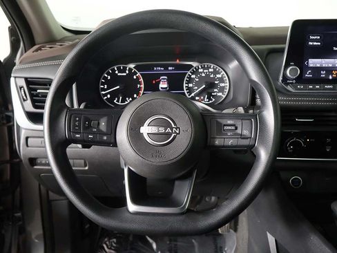 Used 2023 Nissan Rogue S AWD/4WD image 33