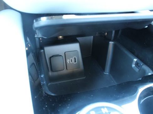 Used 2025 Ford Explorer Platinum w/ Ultimate Package AWD/4WD image 20