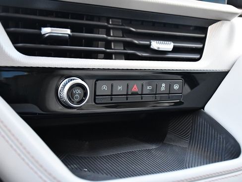 New 2026 Ford Explorer Active w/ Active Comfort Package image 30