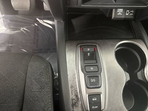 Used 2022 Honda Pilot Sport image 18