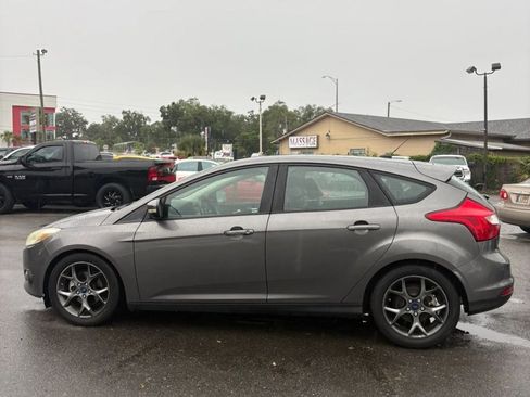 Used 2014 Ford Focus SE w/ Equipment Group 201A FWD image 6
