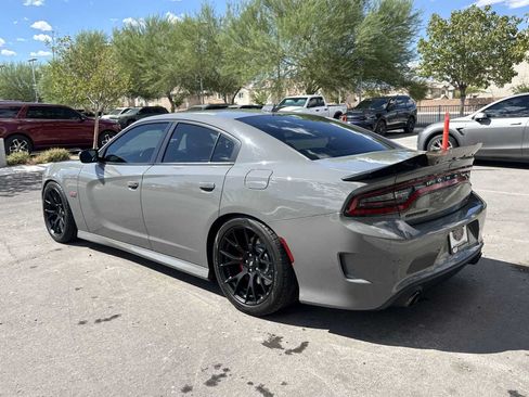 Used 2018 Dodge Charger R/T Scat Pack w/ Dynamics Package RWD image 6