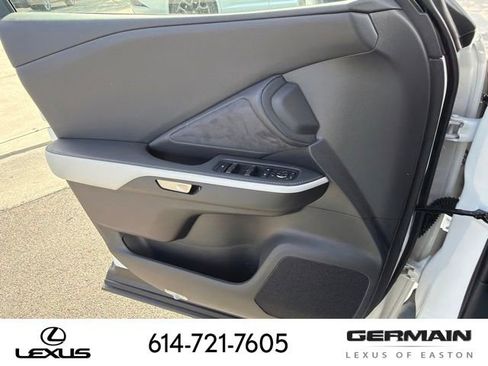 New 2026 Lexus TX 500h AWD image 23