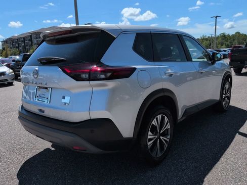Used 2023 Nissan Rogue SV FWD image 6