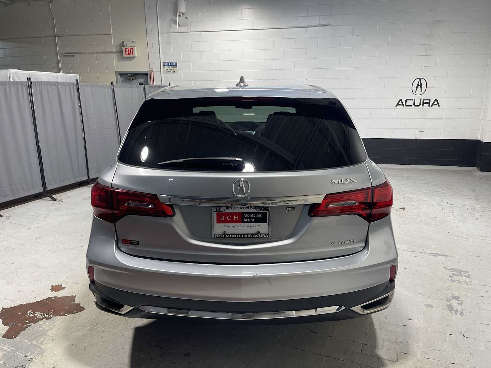 Used 2018 Acura MDX SH-AWD image 5