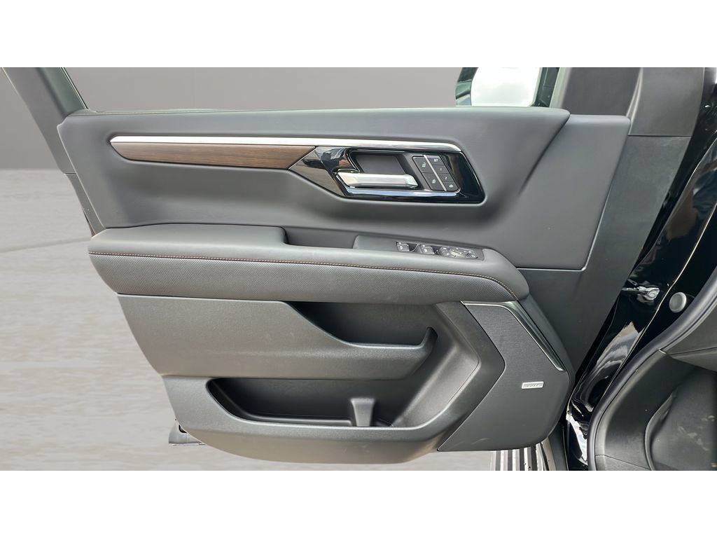 New 2026 Chevrolet Tahoe High Country AWD/4WD image 26