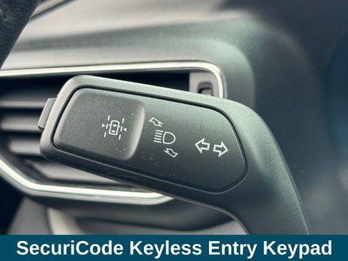 Used 2024 Ford Explorer XLT w/ Equipment Group 202A image 13