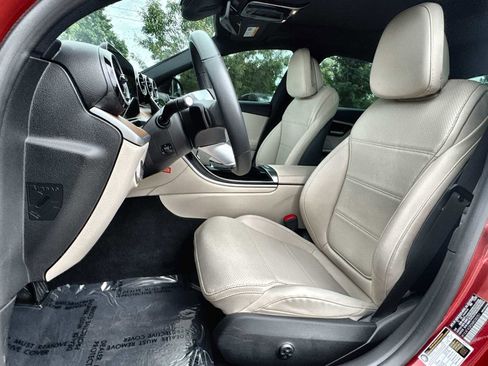 Used 2022 Mercedes-Benz C 300 Sedan image 3