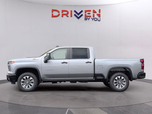 New 2026 Chevrolet Silverado 2500 Custom w/ Custom Value Package image 2