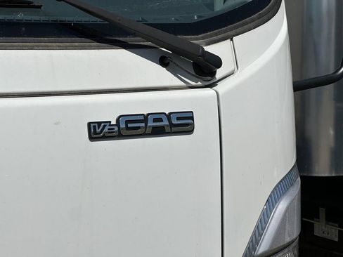 New 2024 Chevrolet Low Cab Forward image 5