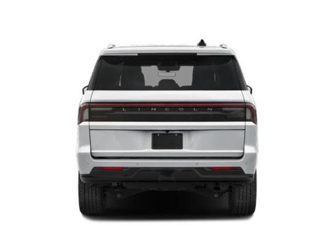 Used 2025 Lincoln Navigator Reserve AWD/4WD image 5