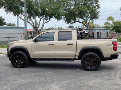 Used 2023 Chevrolet Colorado Trail Boss w/ Technology Package AWD/4WD image 6