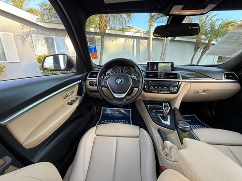 Used 2018 BMW 330i Sedan w/ Convenience Package RWD image 16