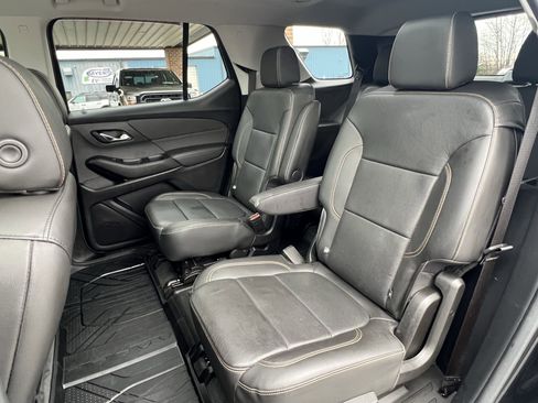 Used 2020 Chevrolet Traverse Premier w/ Redline Edition image 18