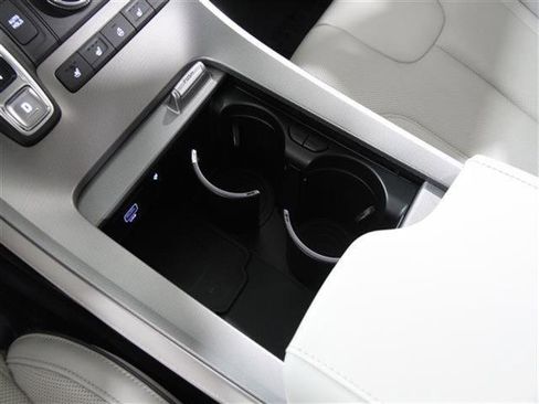 Used 2022 Hyundai Palisade Calligraphy image 16