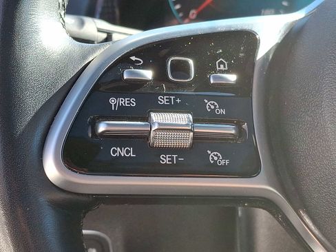 Certified 2022 Mercedes-Benz GLB 250 4MATIC image 18