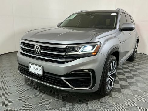Used 2021 Volkswagen Atlas SEL Premium AWD/4WD image 2