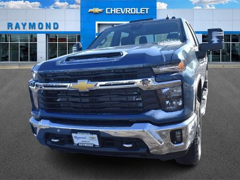 New 2026 Chevrolet Silverado 2500 LT image 8