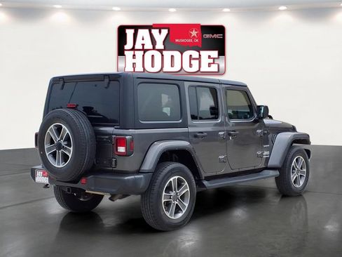 Used 2023 Jeep Wrangler Unlimited Sahara AWD/4WD image 6