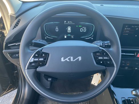 New 2026 Kia Niro LX image 21