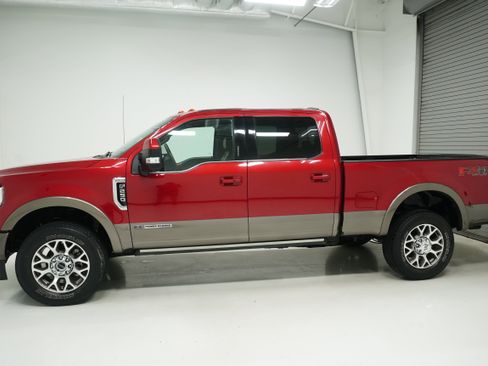 Used 2020 Ford F250 King Ranch w/ King Ranch Ultimate Package image 5