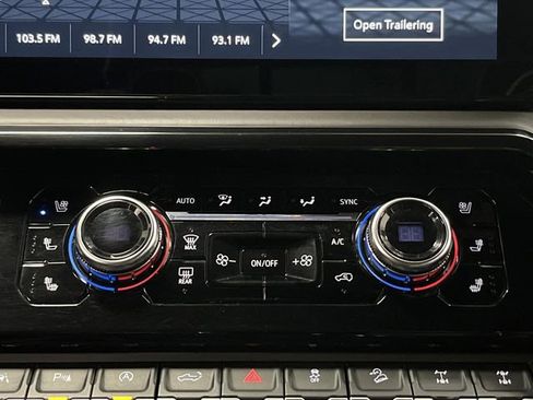 Used 2022 GMC Sierra 1500 AT4X image 22