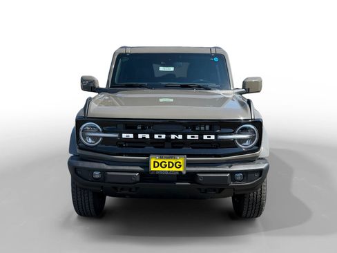New 2026 Ford Bronco Outer Banks AWD/4WD image 8