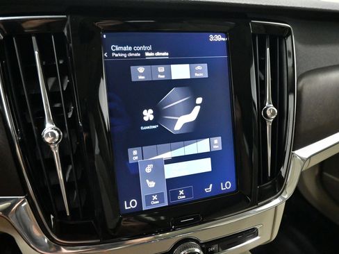 Used 2018 Volvo V90 T6 Cross Country w/ Convenience Package AWD/4WD image 14
