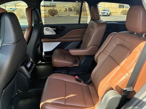 Used 2023 Lincoln Aviator Reserve w/ Equipment Group 201A image 21