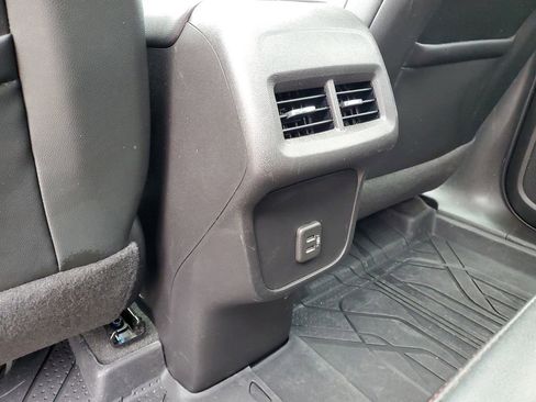 Certified 2024 Chevrolet Equinox RS w/ LPO, Floor Liner Package FWD image 29