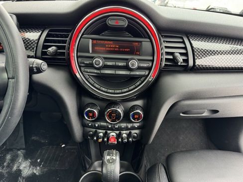 Used 2015 MINI Cooper S image 16