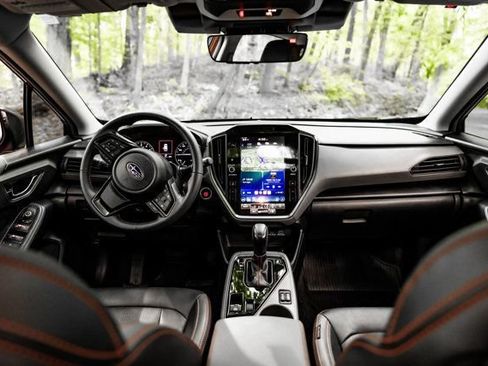 Used 2024 Subaru Crosstrek 2.5i Limited w/ Crosstrek Mirror Package AWD/4WD image 28