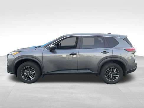 Used 2025 Nissan Rogue S FWD image 30