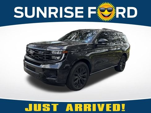 Used 2025 Ford Expedition Platinum w/ Stealth Appearance Package AWD/4WD image 1
