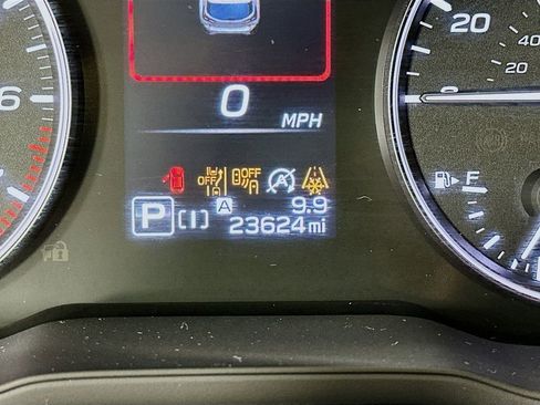 Used 2024 Subaru Crosstrek 2.0i Premium image 17