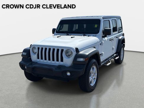 Used 2022 Jeep Wrangler Unlimited Sport AWD/4WD image 9