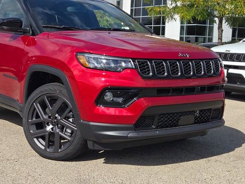 New 2026 Jeep Compass Limited w/ Limited Altitude Pack image 2